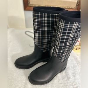 Magellan raining boots size 7